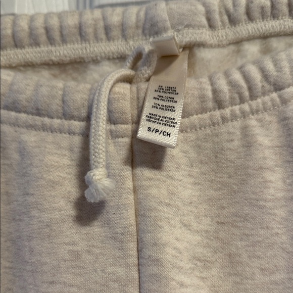 SKIMS NWOT Oatmeal Zip Up & Jogger Set - Picture 5 of 6